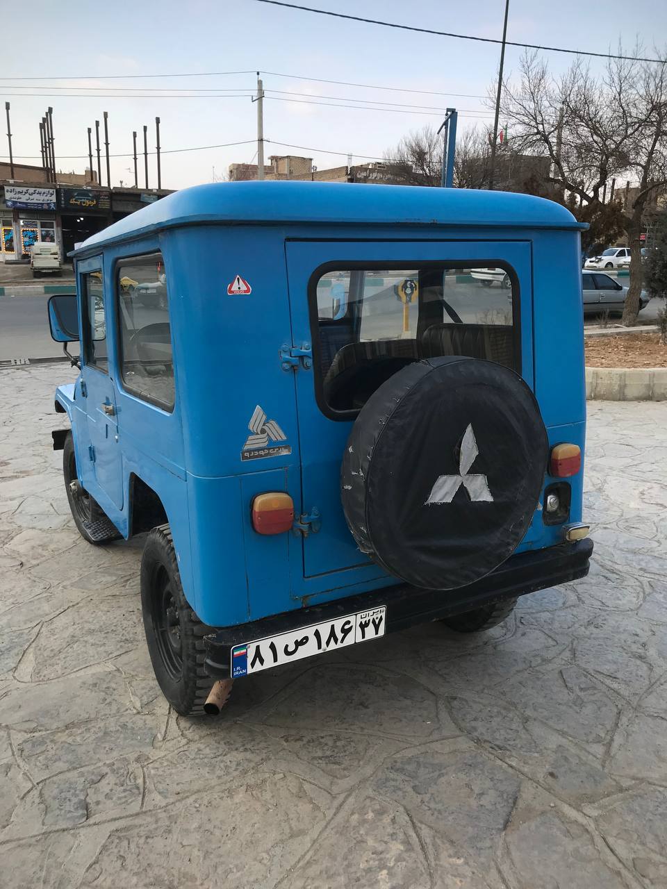 جیپ صحرامدل۷۰