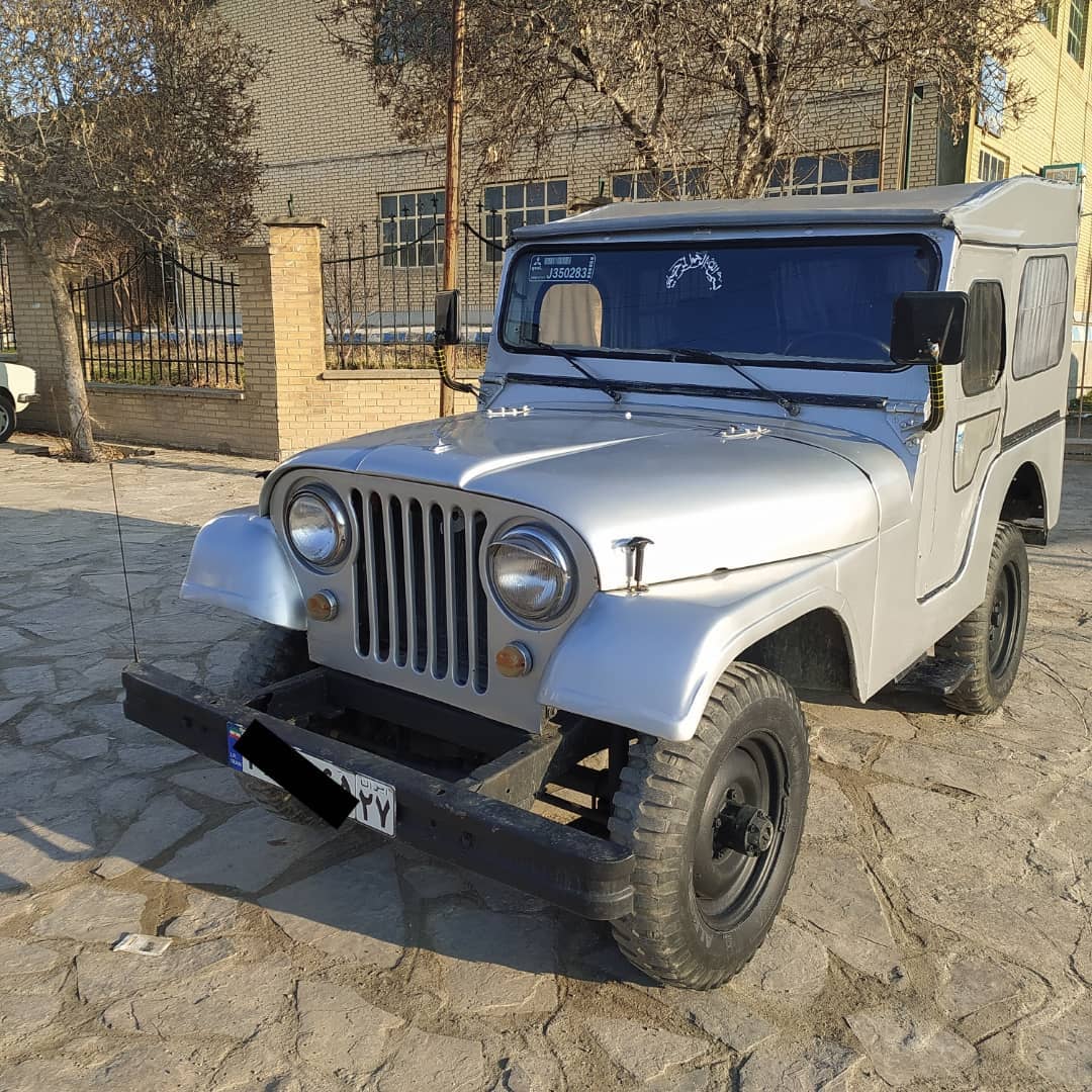 خرید و فروش جیپ‌ و قطعات استوک در بوکان